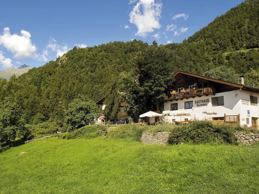 Gasthaus Gasteiger Algund Exterior foto